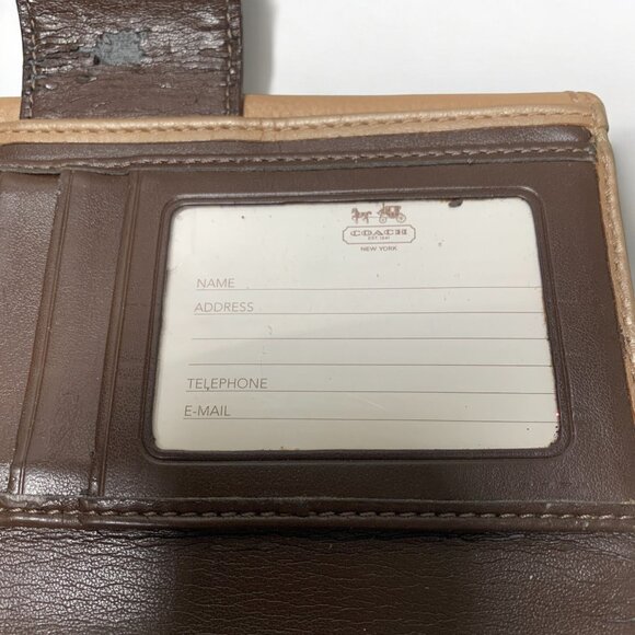 Coach Gold Leather Trifold Wallet With Snap Closure & Card Slots - Picture 6 of 11